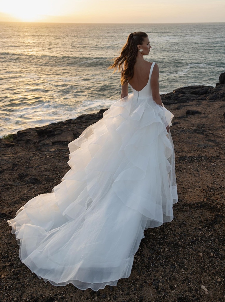 Novabella-31113-Dress_12A2889-Edit.webp