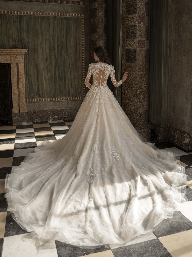 Royal by Diane Legrand_Aurora (1).webp