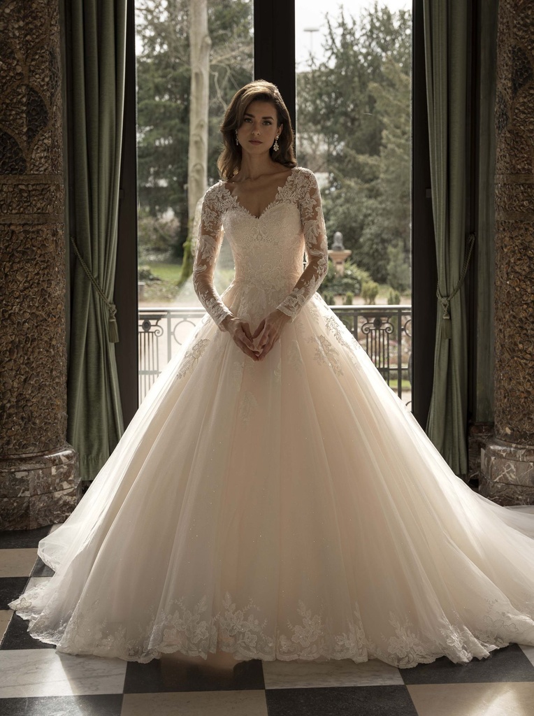 Royal by Diane Legrand Estelle (IV/NUDE, 30)
