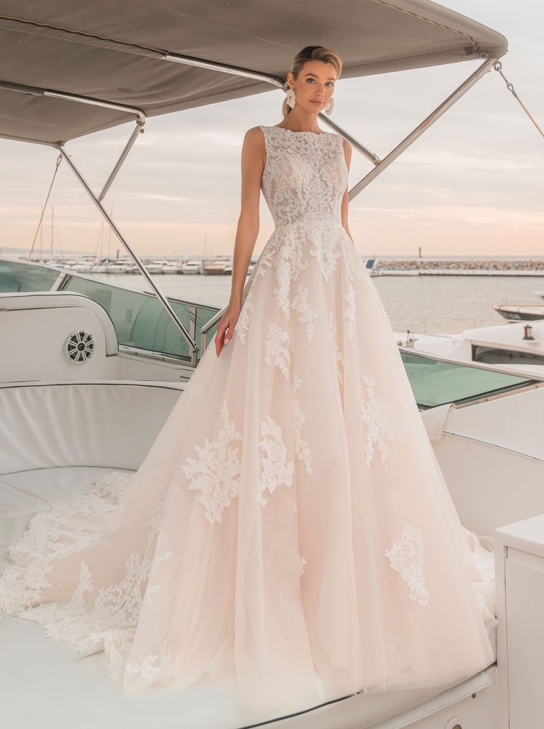 Romance 8233