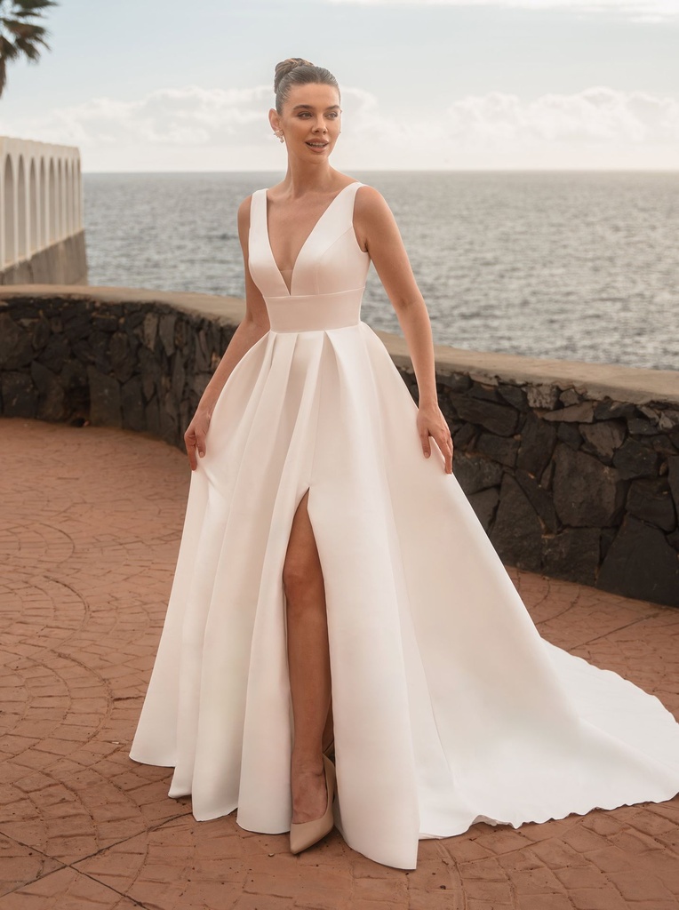 Pearl by Diane Legrand 1961 (30, BLACK/CHAMP)