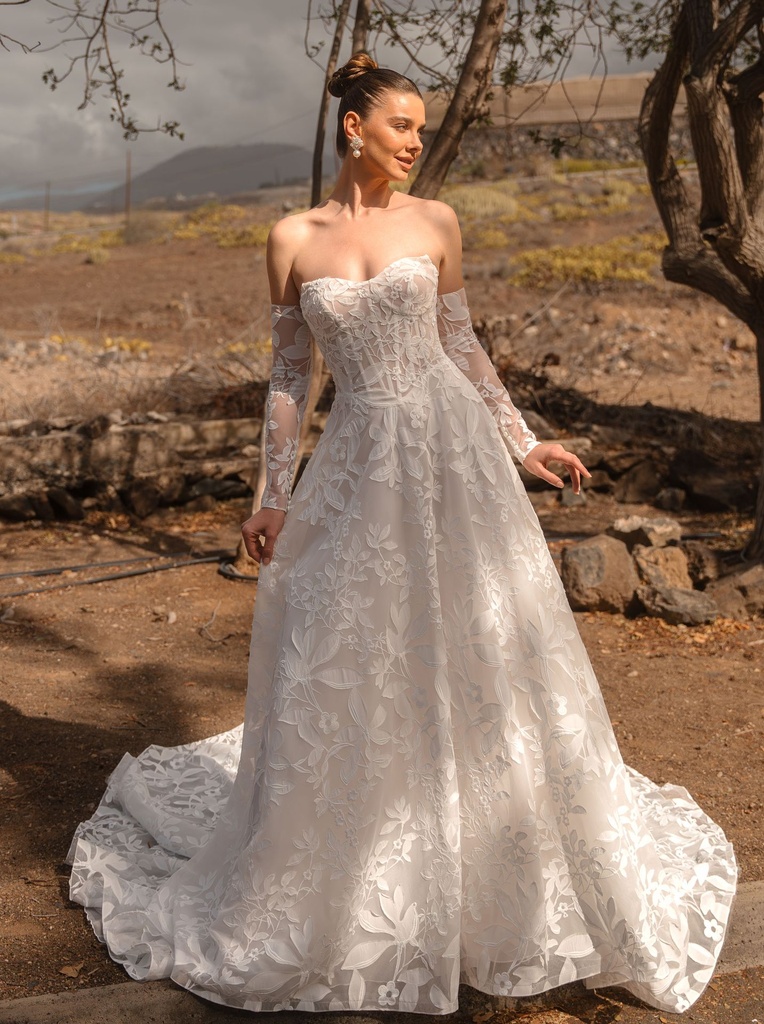 Pearl by Diane Legrand 1969 (30, IVORY)