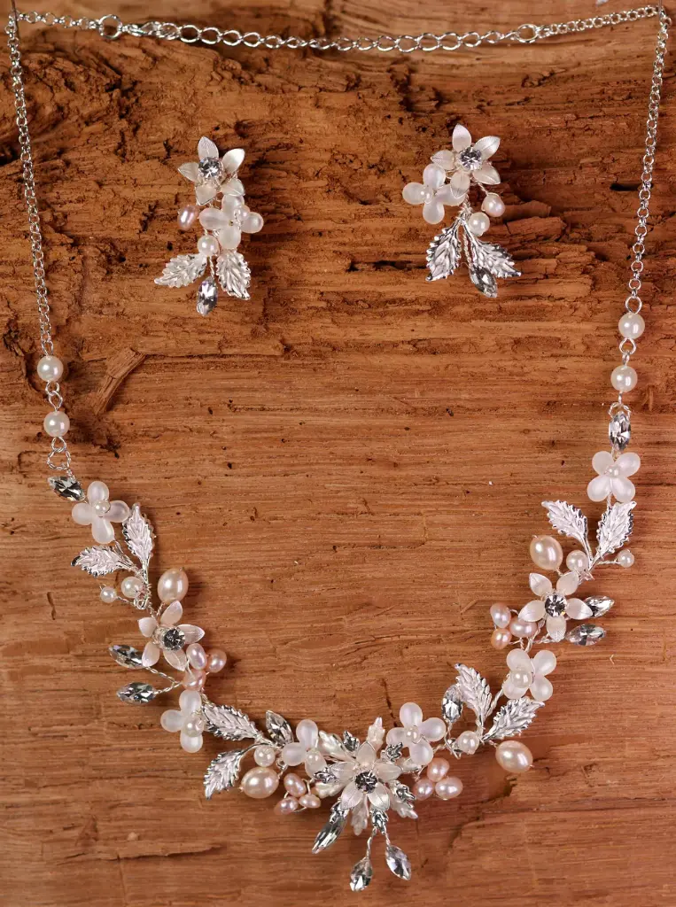 Necklace & Earrings 66239