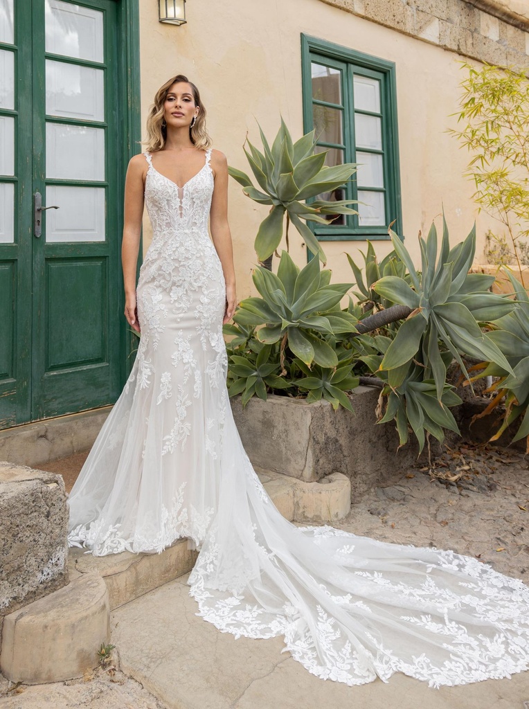 Romance 8320 (IVORY, 30)