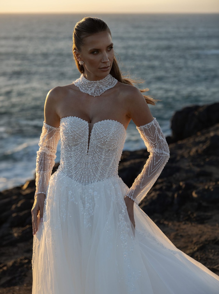 Novabella 31110 Neckline