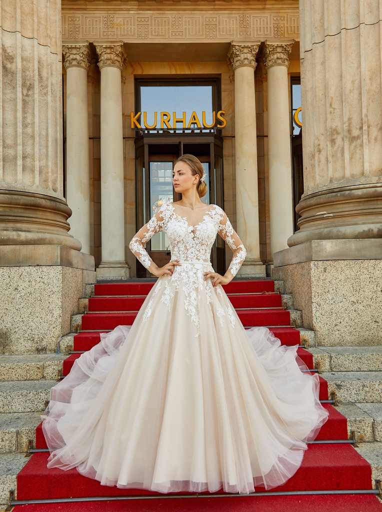 NOVABELLA 30326 (IV/NUDE, 46)