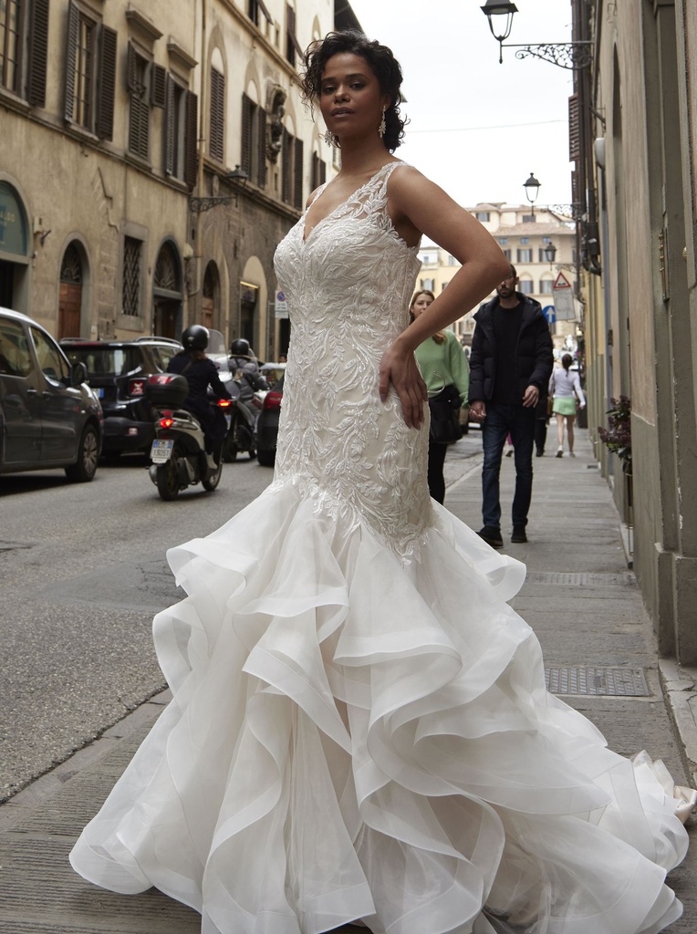 Madonna 90502 (IV/NUDE/CHAMP, 46)