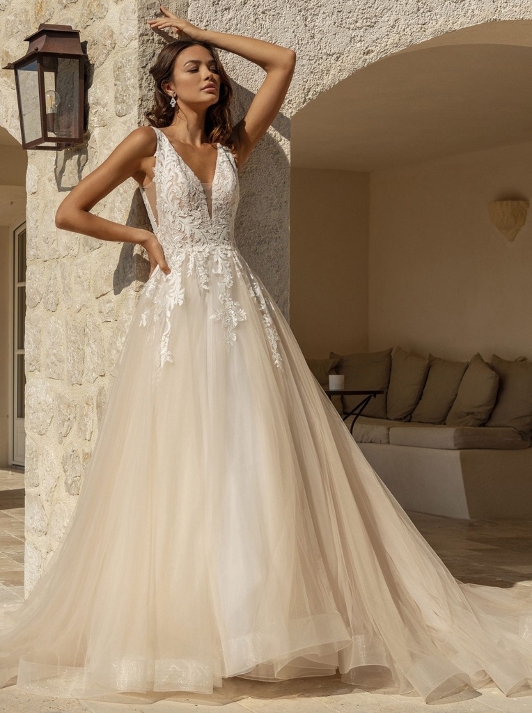 Lisa Donetti 2412 (Ivory/champagne, 44)